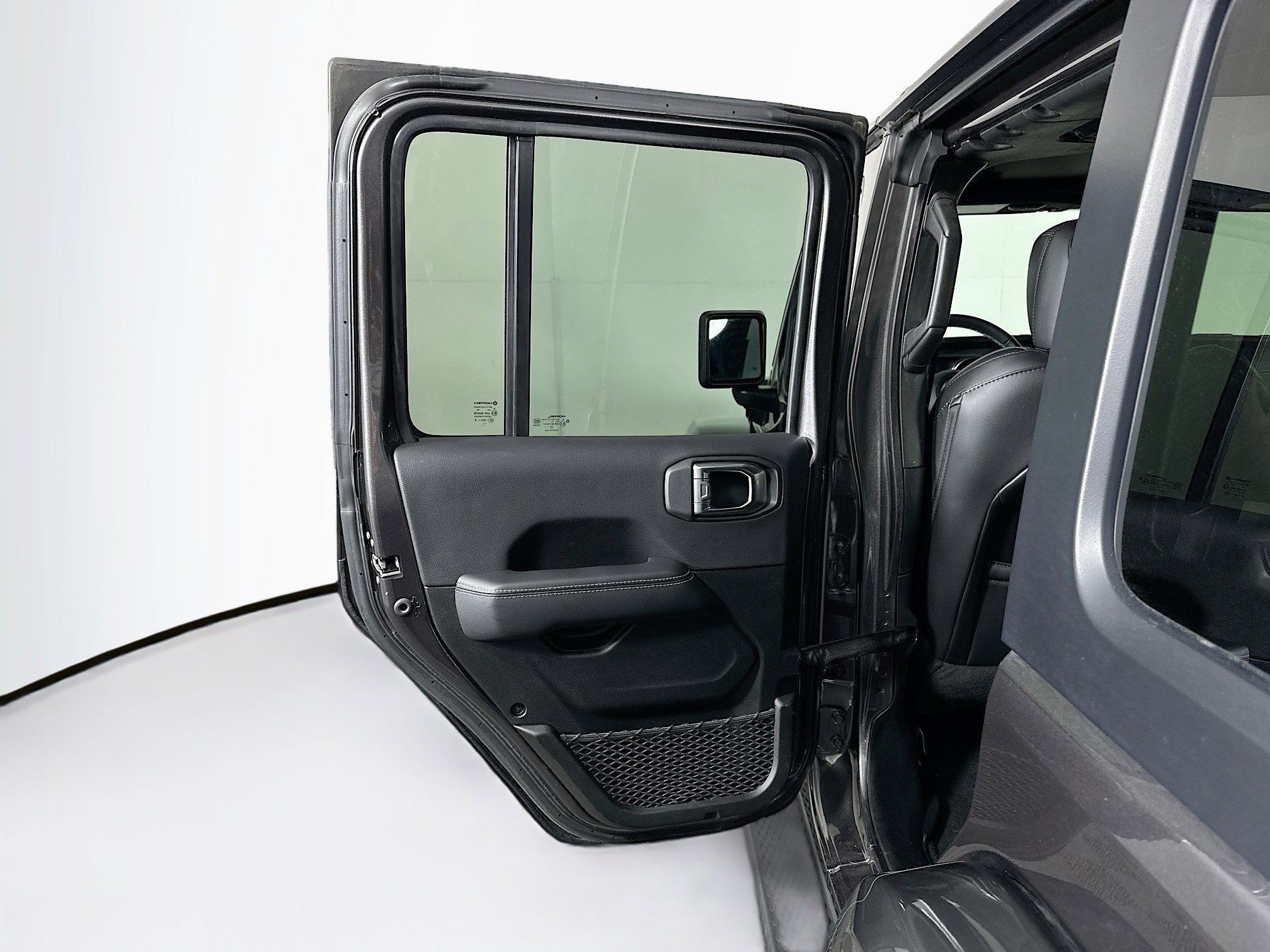 Used 2022 Jeep Wrangler Sahara w/ Cold Weather Group image 26