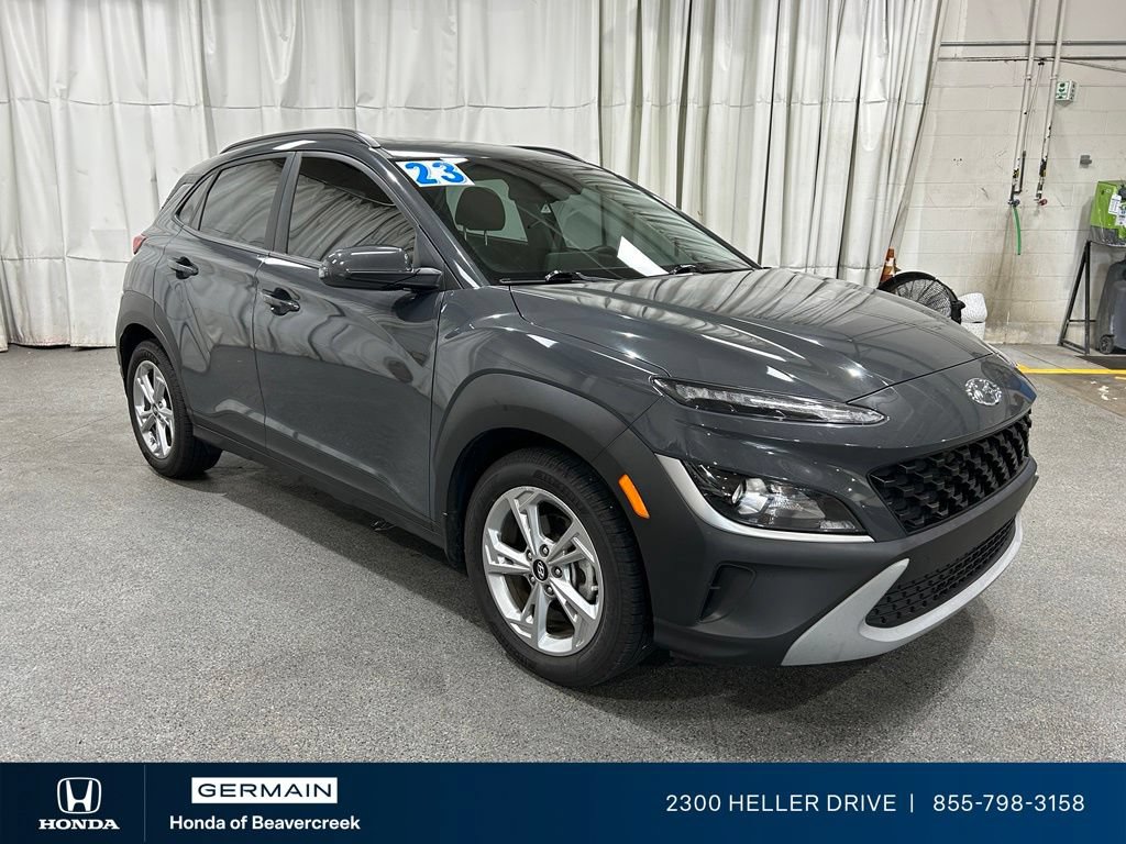 Used 2023 Hyundai Kona SEL w/ Convenience Package FWD image 2