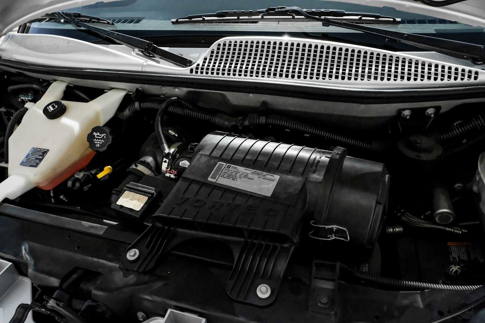 Used 2011 Chevrolet Express 1500 image 54