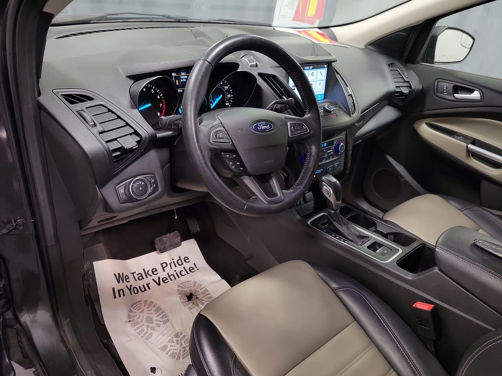 Used 2019 Ford Escape SEL image 14