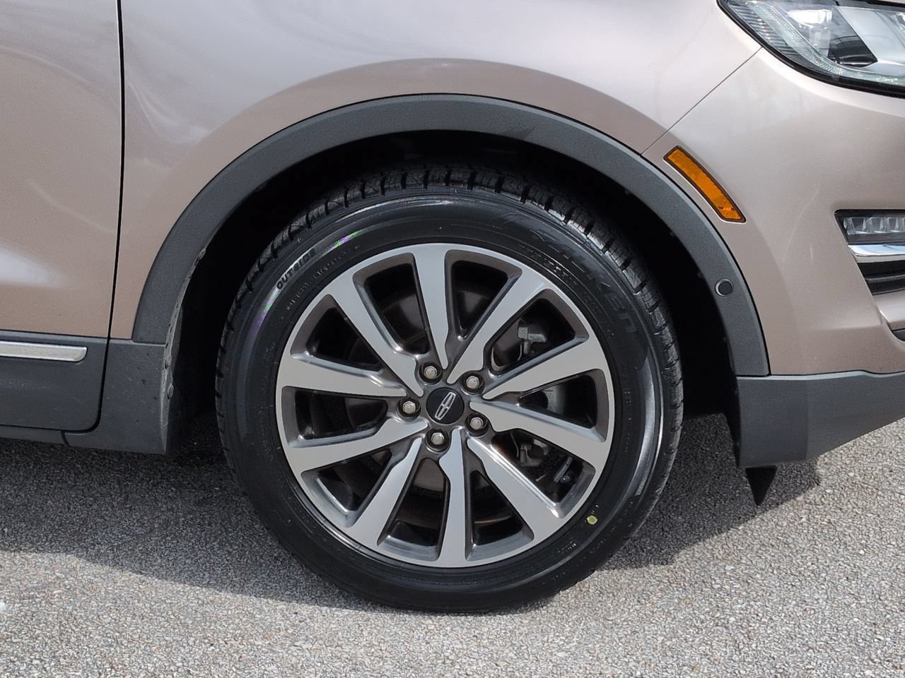 Certified 2019 Lincoln MKC Reserve w/ MKC Technology Package FWD image 11