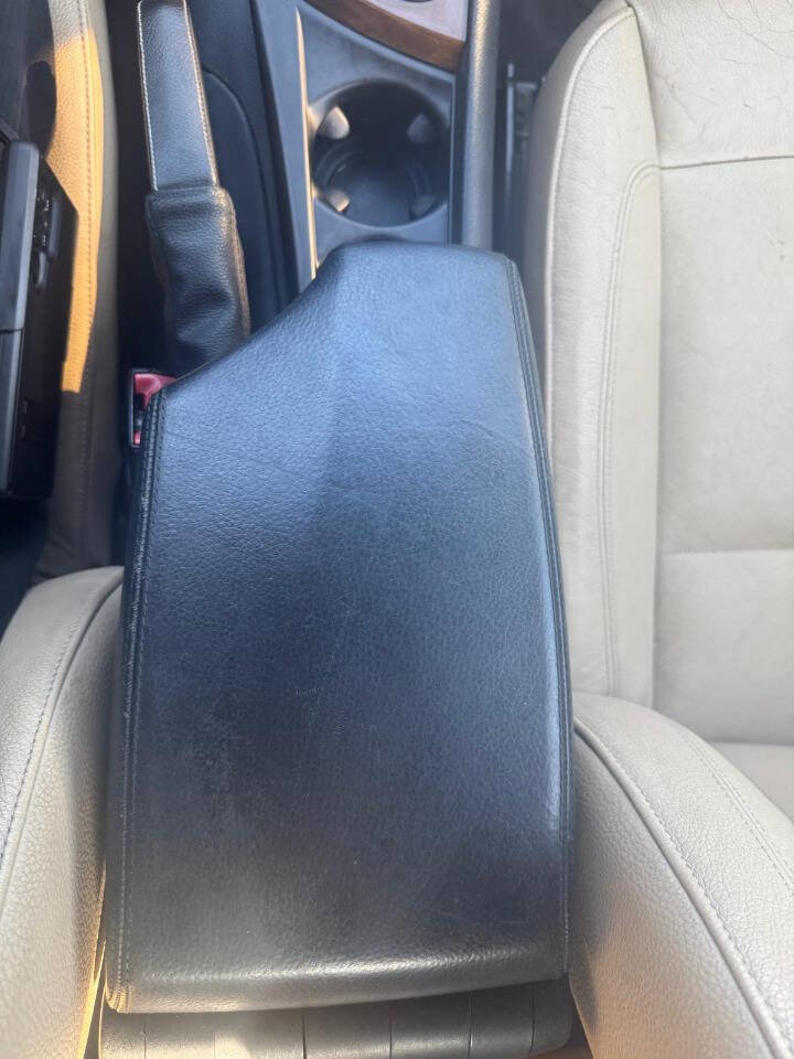 Used 2013 BMW 128i Convertible w/ Premium Pkg image 31