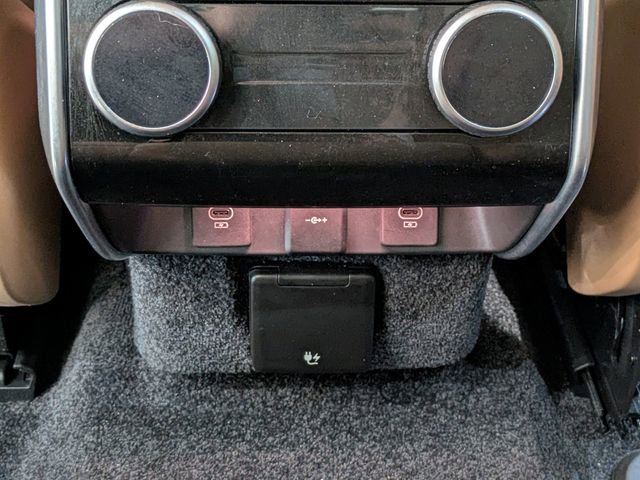 Used 2024 Land Rover Range Rover Long Wheelbase SE image 15