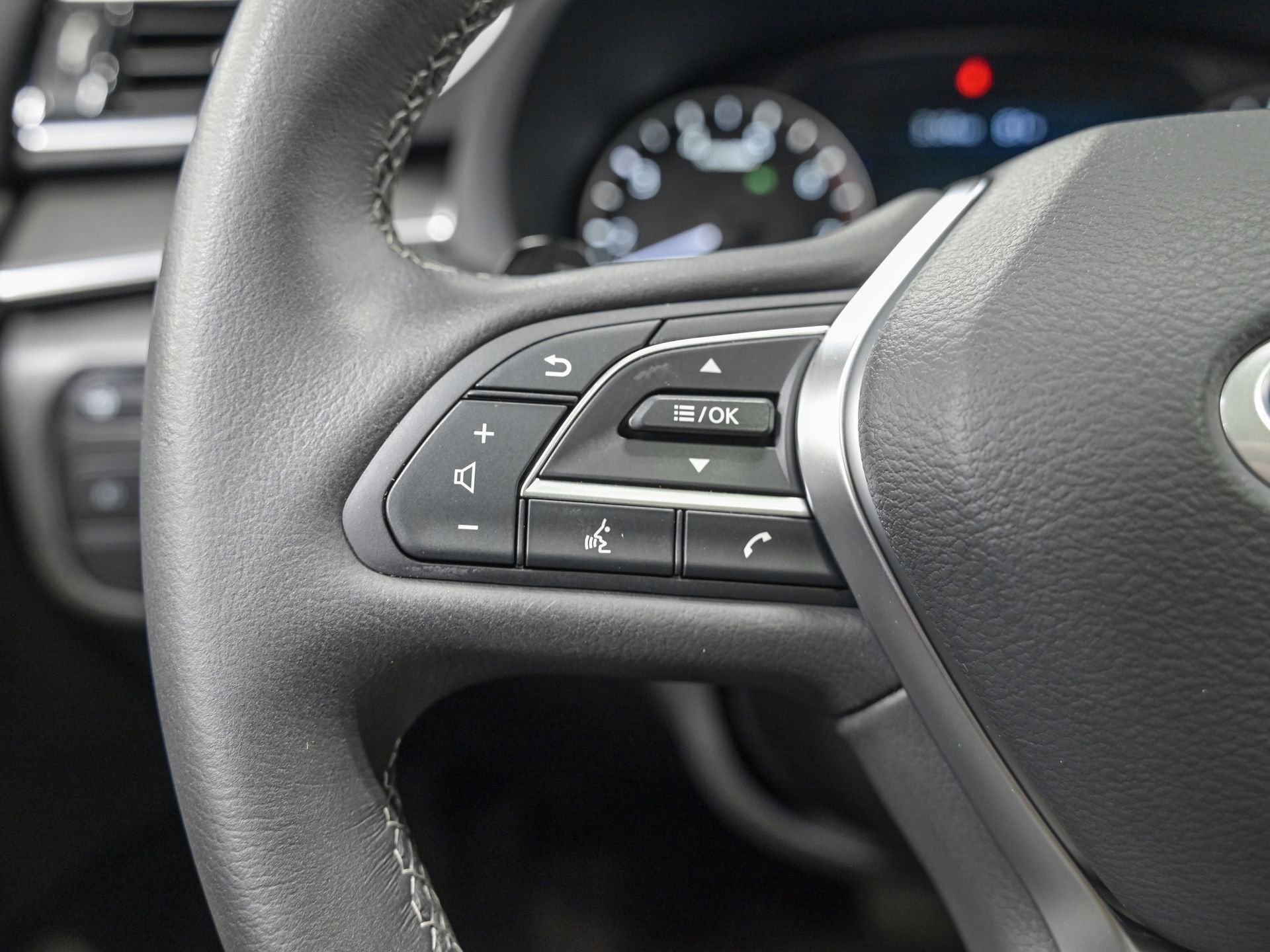 Used 2025 INFINITI QX55 Luxe w/ Cargo Package image 19