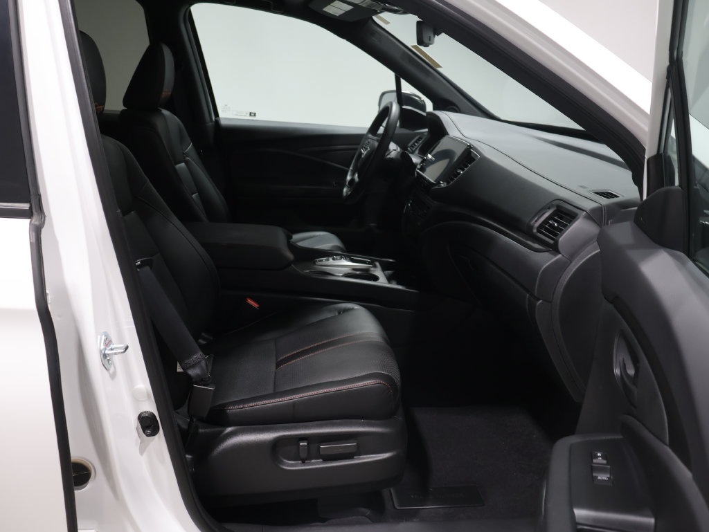 Used 2025 Honda Ridgeline TrailSport image 25