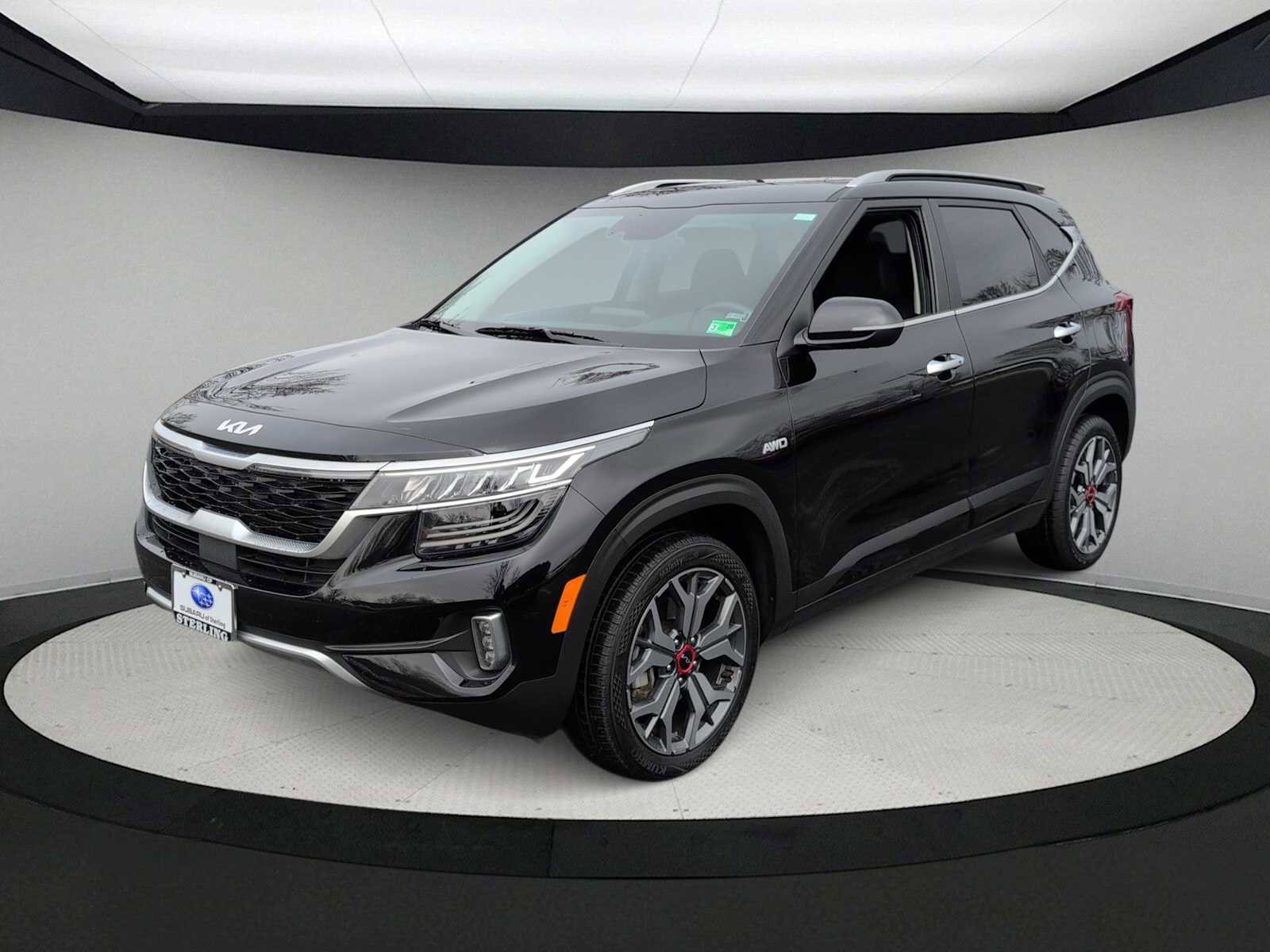 Used 2023 Kia Seltos SX w/ SX Sunroof Package image 4