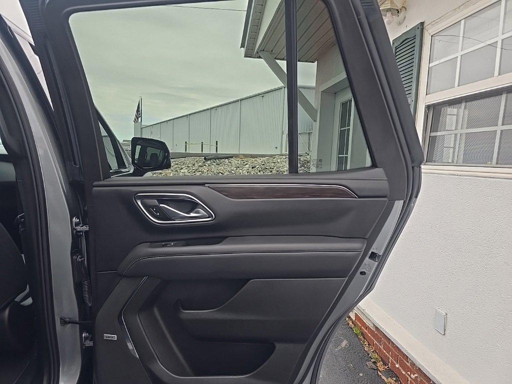 Used 2023 Chevrolet Tahoe LT w/ Luxury Package image 22