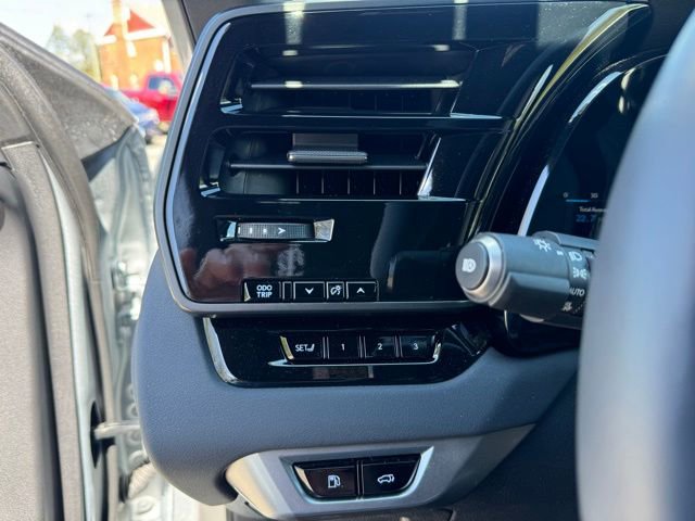 Used 2025 Lexus RX 350 Premium w/ Accessory Package AWD/4WD image 30