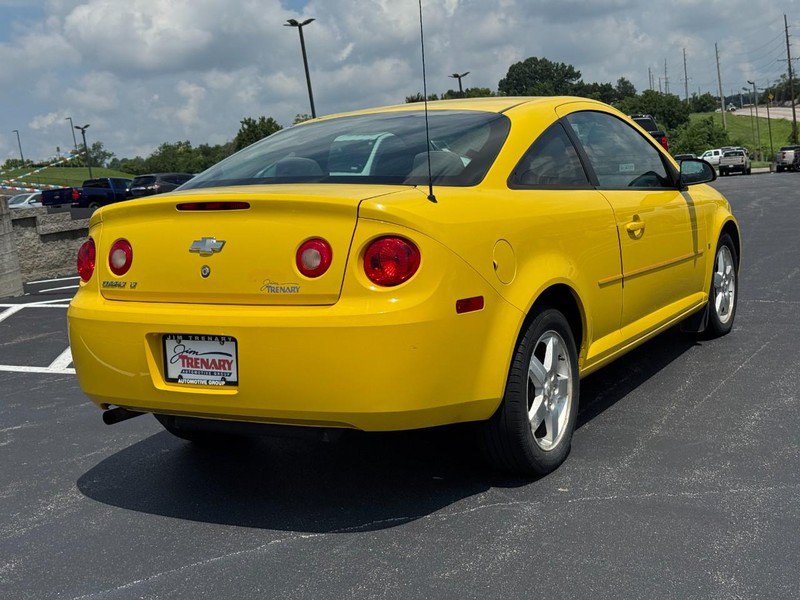 Used 2009 Chevrolet Cobalt LT w/ Preferred Equipment Group FWD image 3