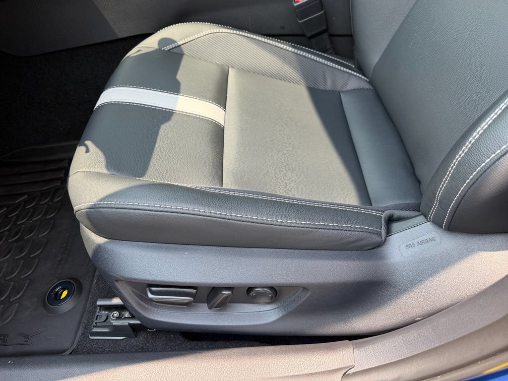 Used 2026 Toyota Camry SE w/ Convenience Package FWD image 25