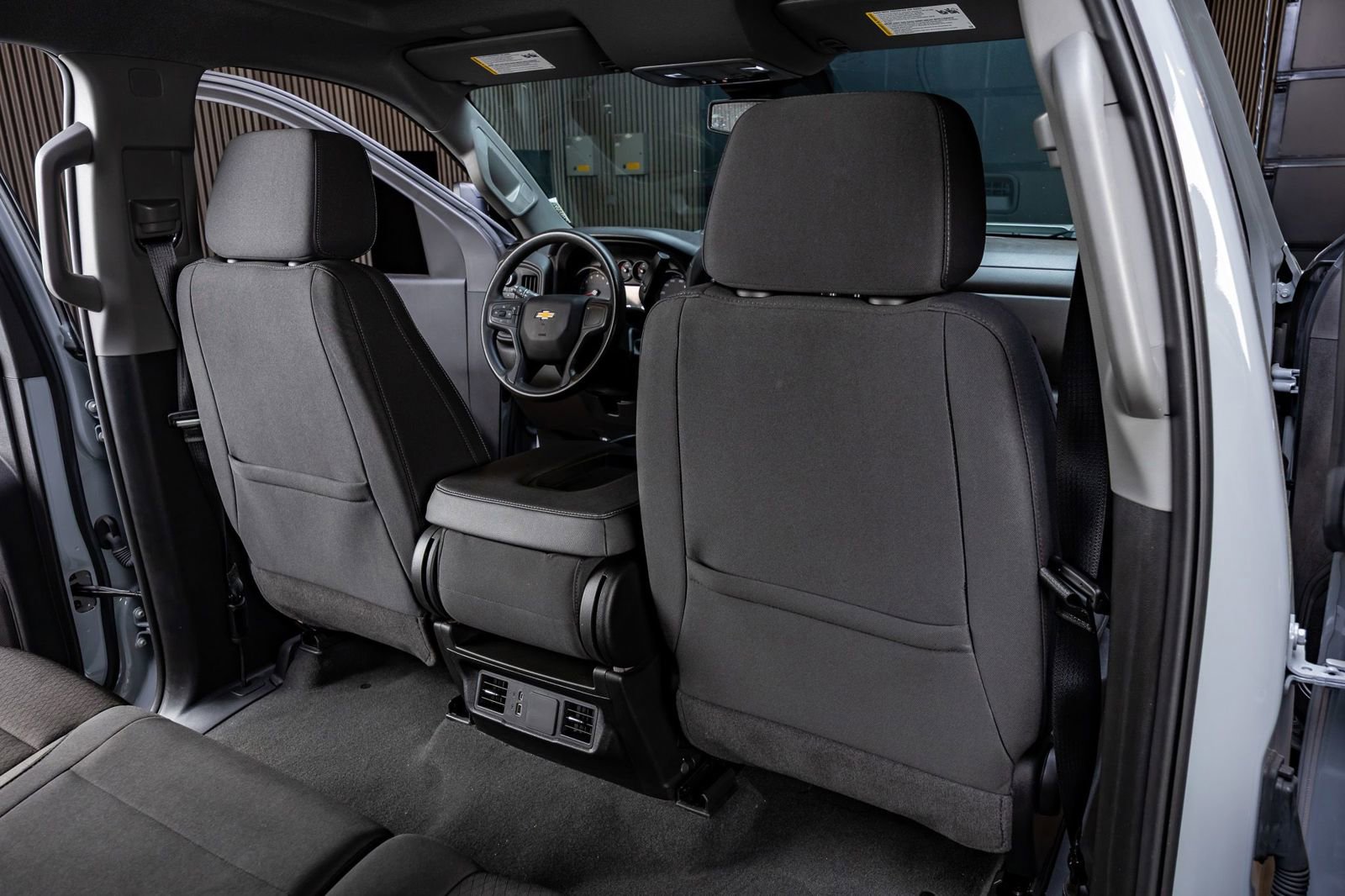 Used 2025 Chevrolet Silverado 2500 Custom w/ Custom Value Package image 31