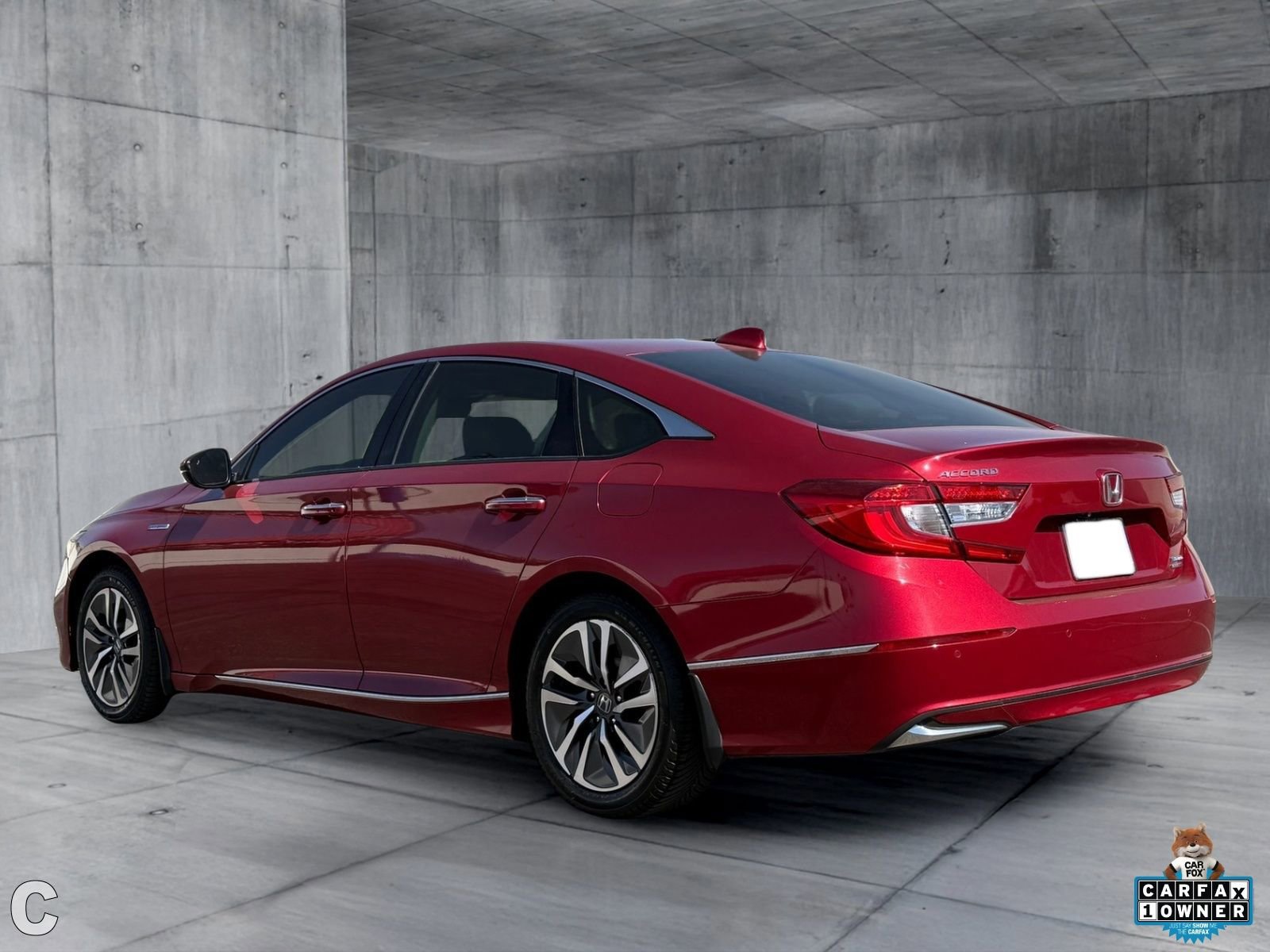 Used 2018 Honda Accord Touring image 4