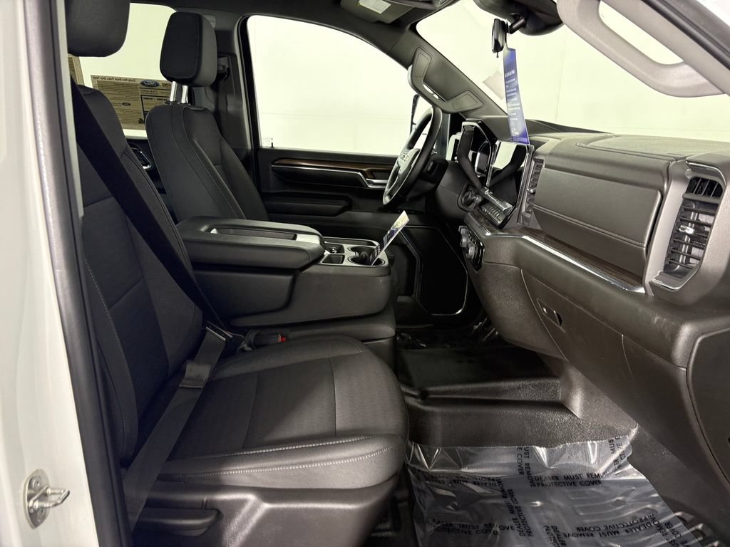 Used 2024 Chevrolet Silverado 3500 LT AWD/4WD image 30