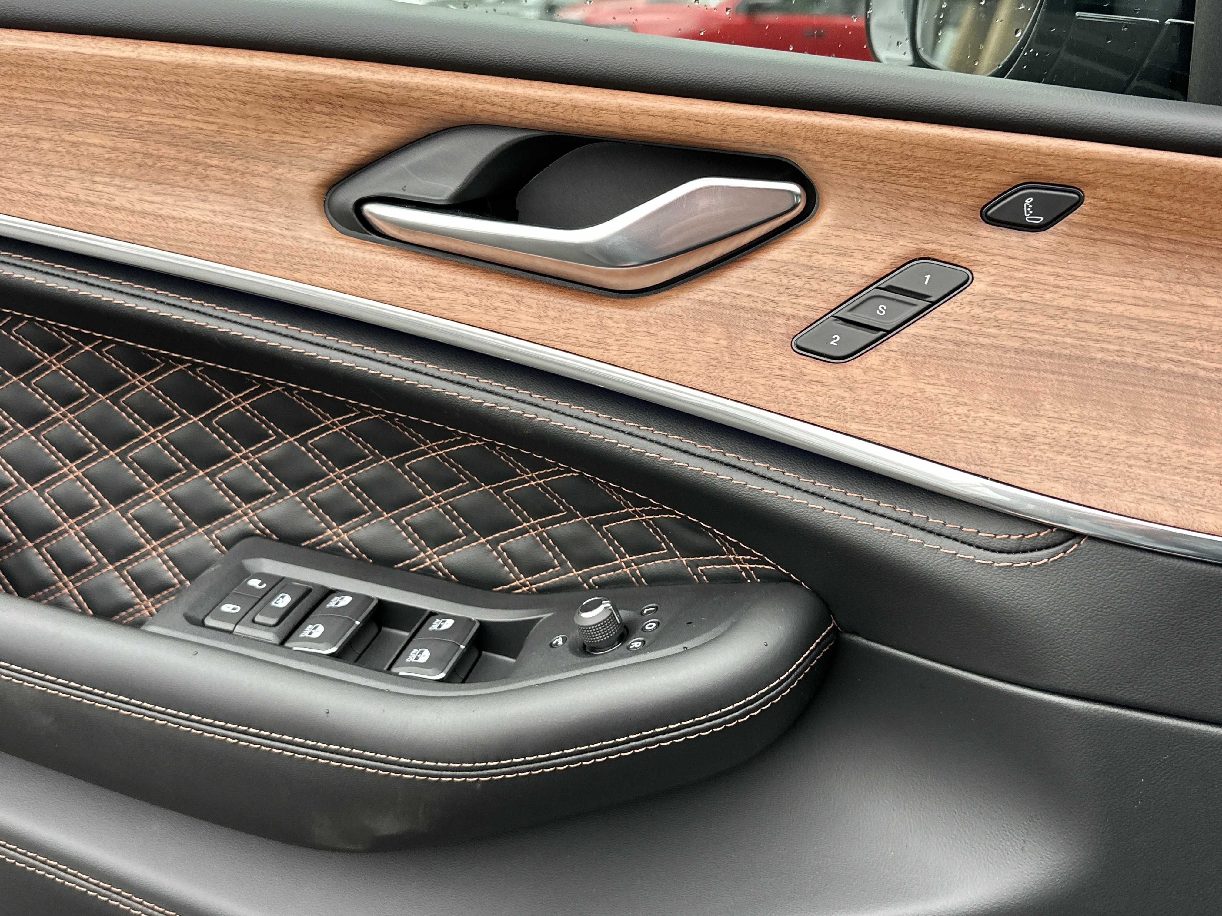 New 2027 Jeep Grand Cherokee Summit AWD/4WD image 12