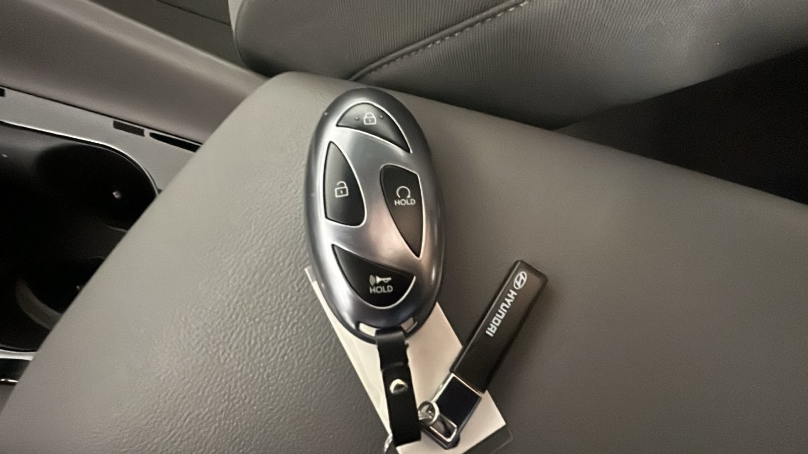 Certified 2025 Hyundai Elantra SEL FWD image 24