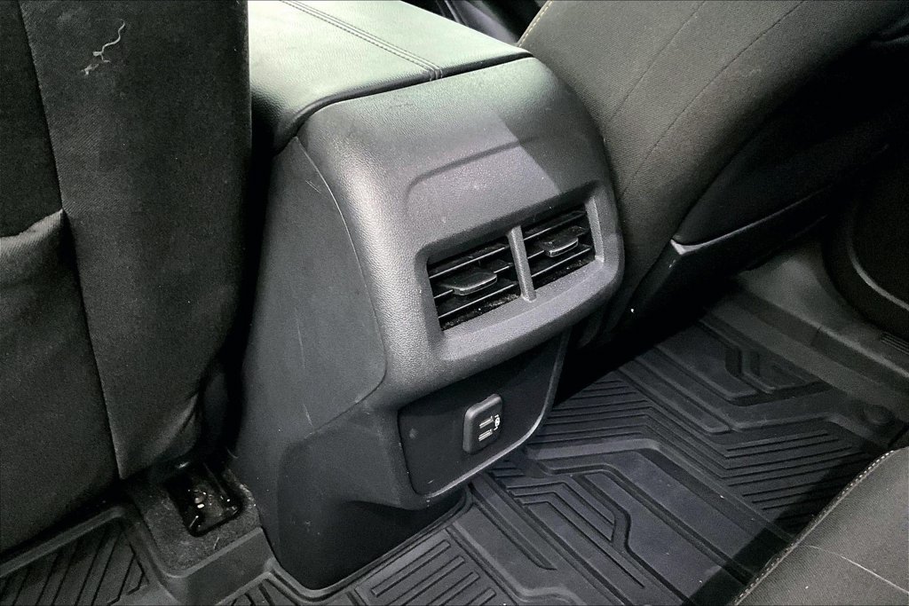 Used 2020 GMC Terrain SLE FWD image 30
