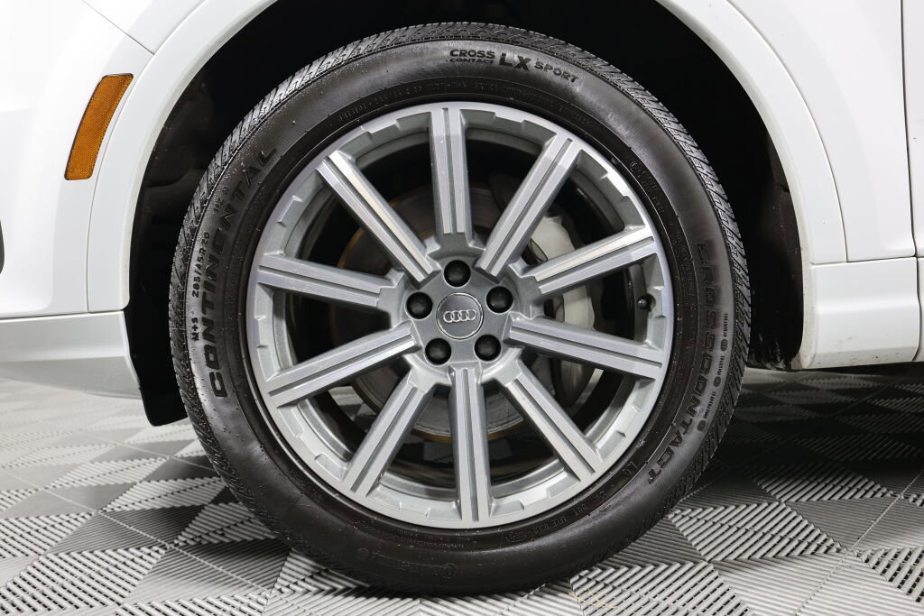 Used 2018 Audi Q7 3.0T Prestige w/ Prestige Package image 9