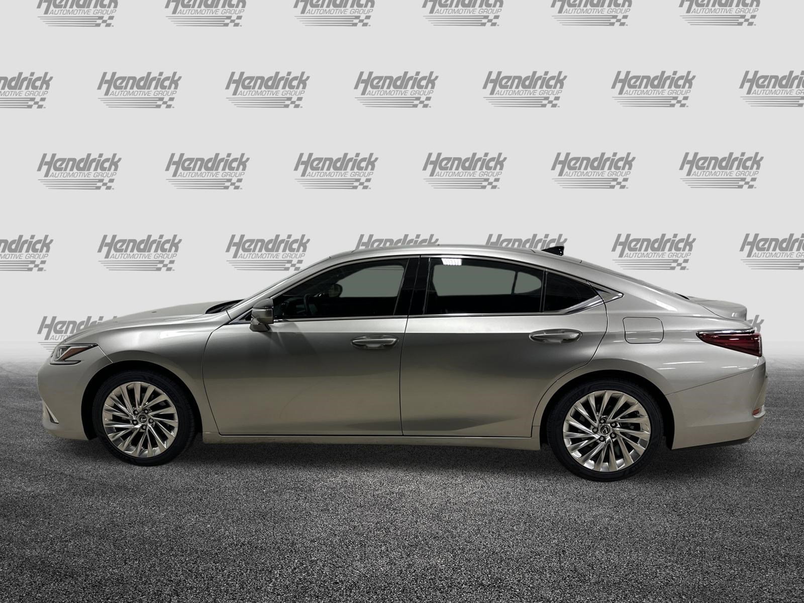 Used 2020 Lexus ES 350 w/ Accessory Package FWD image 7