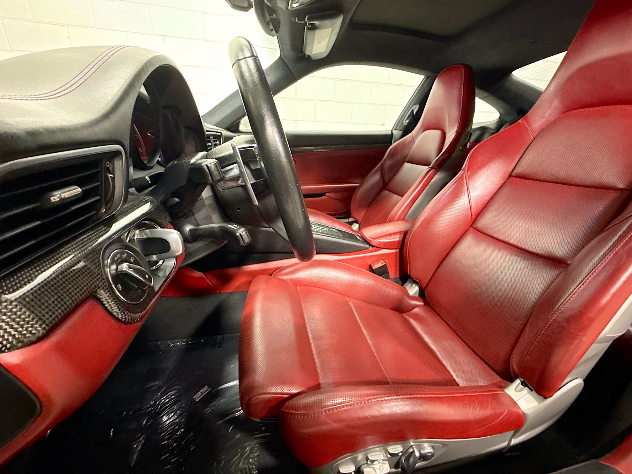 Certified 2017 Porsche 911 Turbo image 5