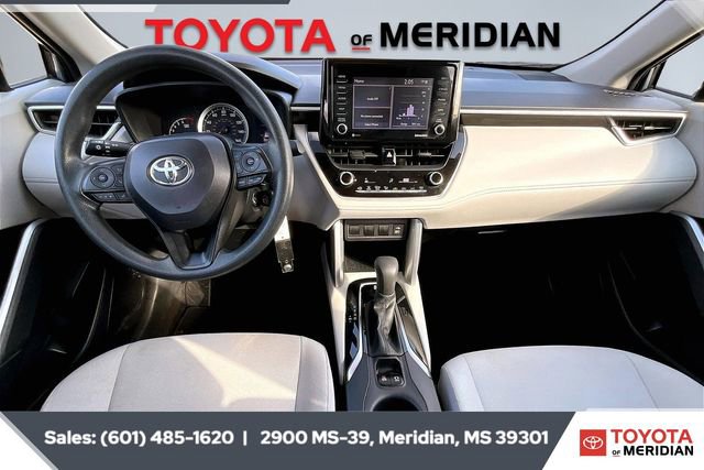 Used 2022 Toyota Corolla Cross L image 12