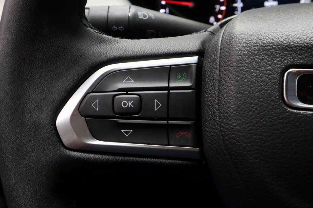 Used 2024 Jeep Compass Limited image 27