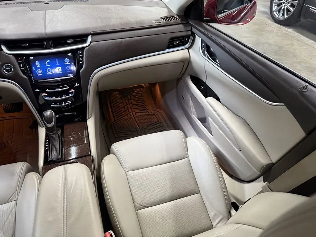 Used 2014 Cadillac XTS image 9