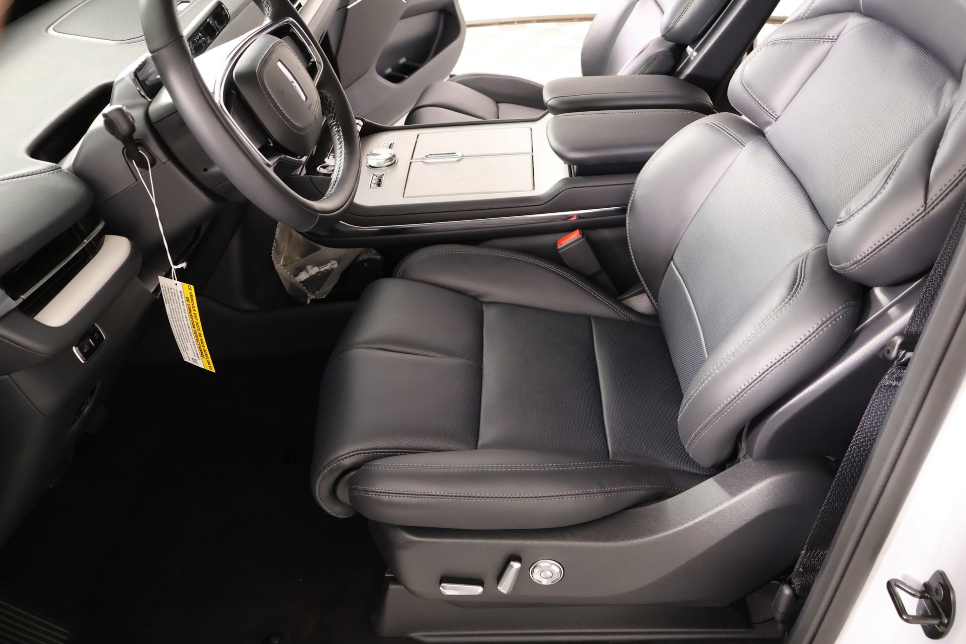 New 2026 Lincoln Navigator L Reserve AWD/4WD image 11