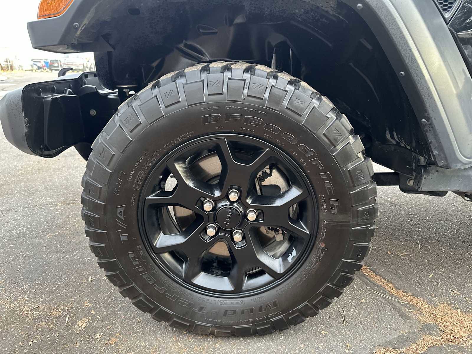 Used 2023 Jeep Wrangler Unlimited Sport image 17