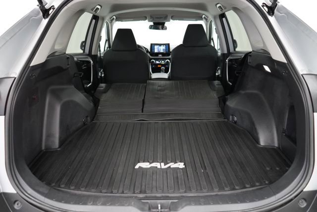 Used 2022 Toyota RAV4 LE image 52