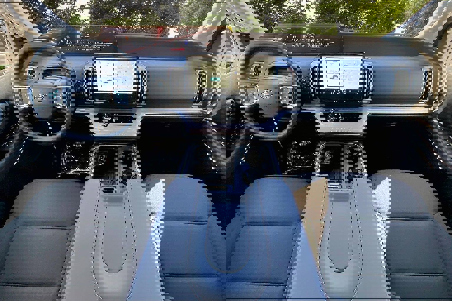 New 2025 Ford Expedition Max Active image 5