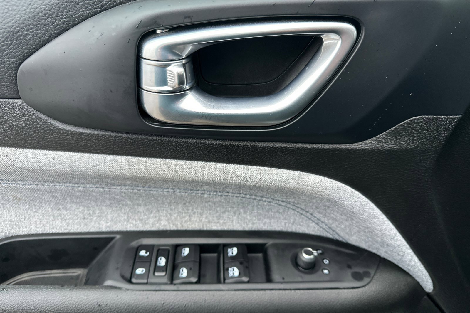 Used 2024 Jeep Compass Latitude image 10