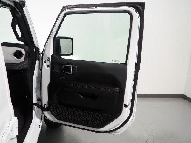 Used 2025 Jeep Wrangler Sahara 4xe w/ Safety Group AWD/4WD image 57