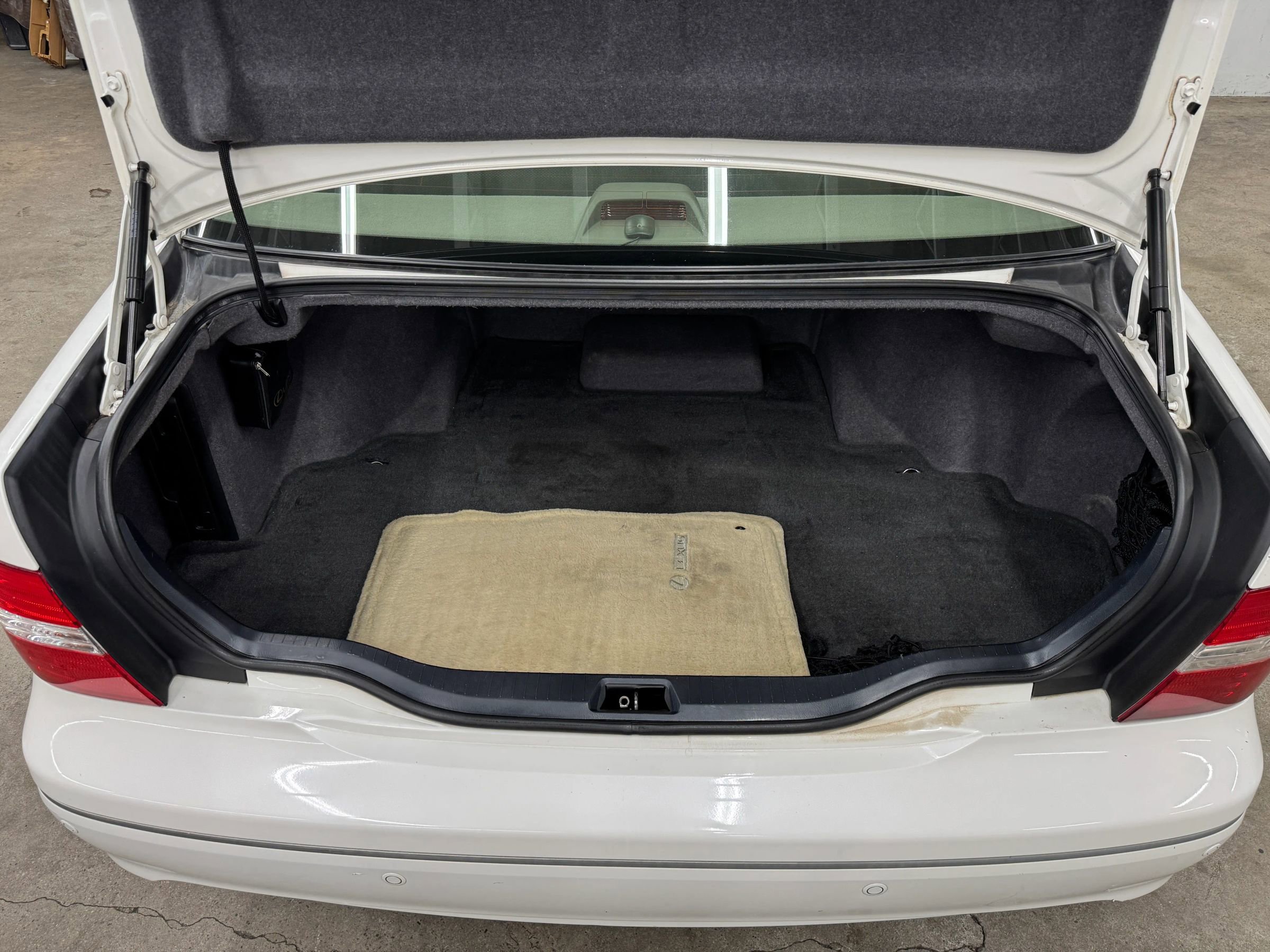Used 2006 Lexus LS 430 RWD image 12