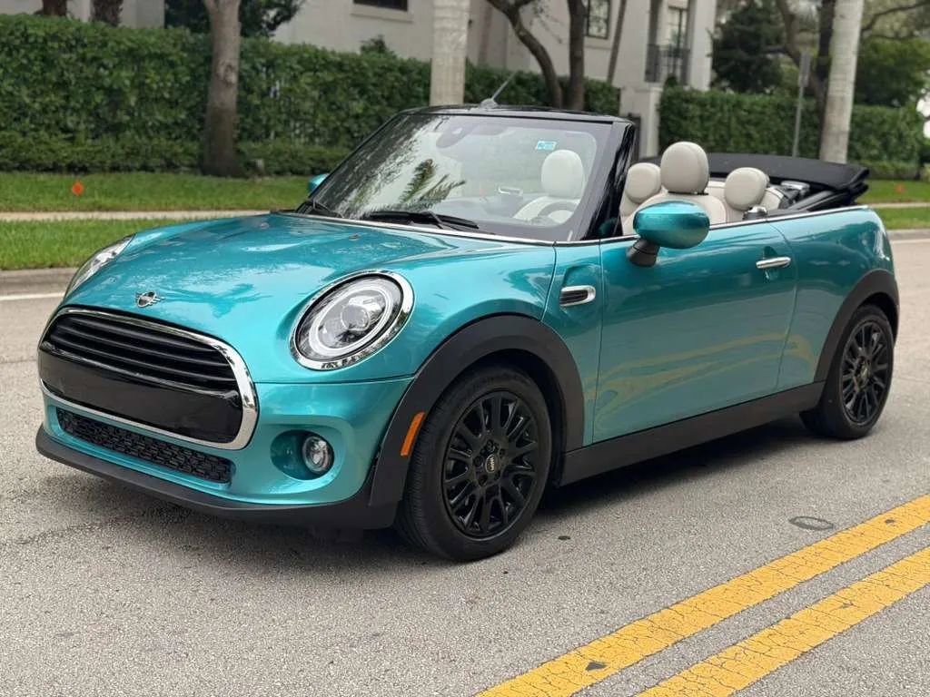 Used 2021 MINI Cooper Convertible w/ Signature Upholstery Package image 2