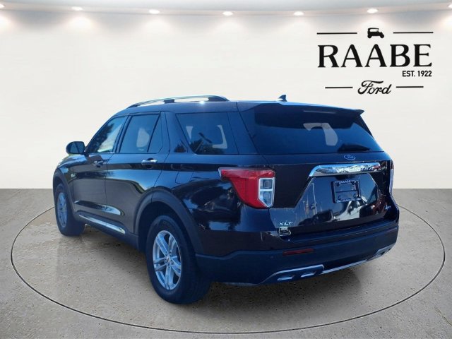 Used 2023 Ford Explorer XLT w/ Equipment Group 202A AWD/4WD image 5
