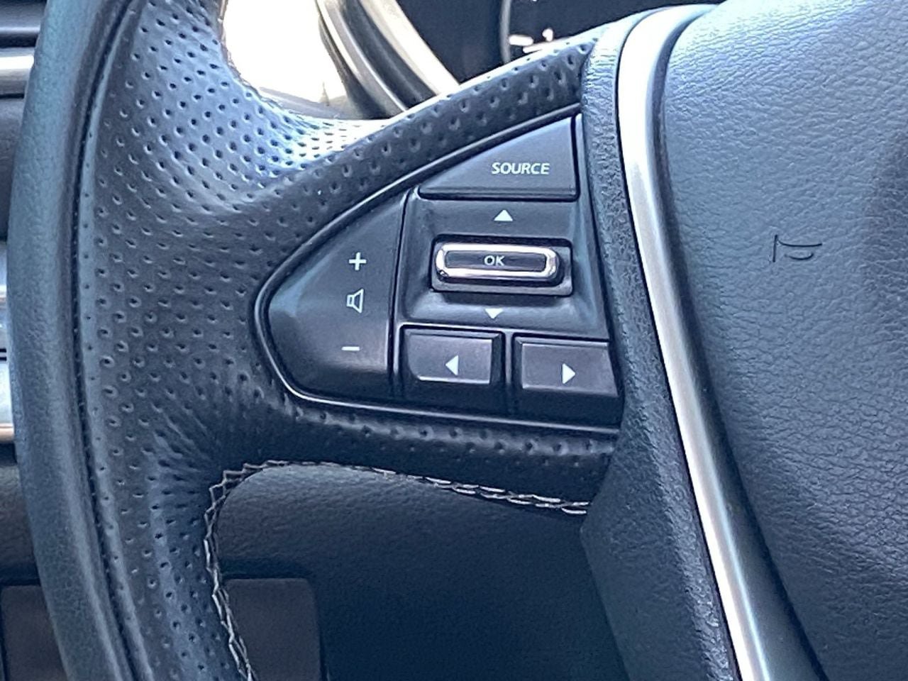 Certified 2023 Nissan Maxima SV w/ Floor Mat Group FWD image 25