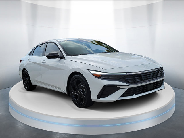New 2026 Hyundai Elantra SEL Sport FWD image 1