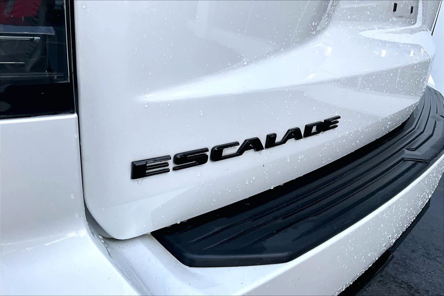 Used 2024 Cadillac Escalade Sport w/ LPO, ONYX Package AWD/4WD image 9