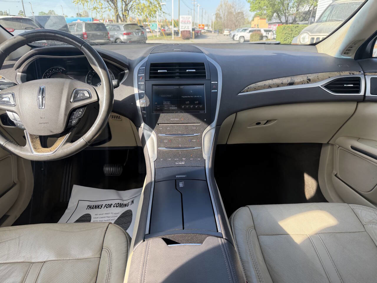 Used 2014 Lincoln MKZ image 29