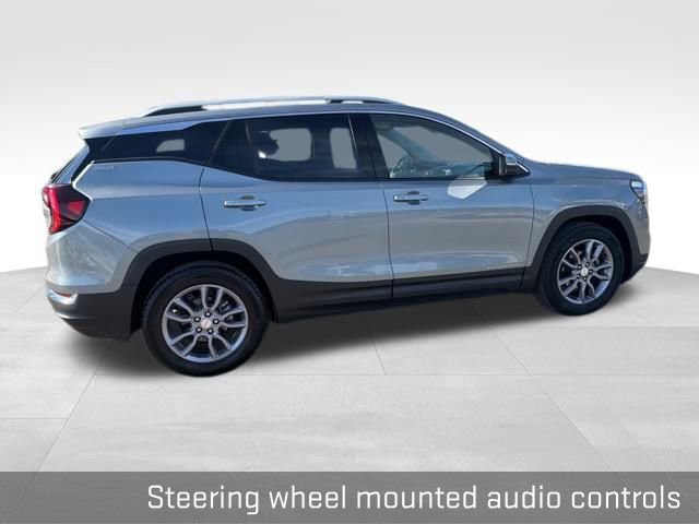 Used 2023 GMC Terrain SLT image 20