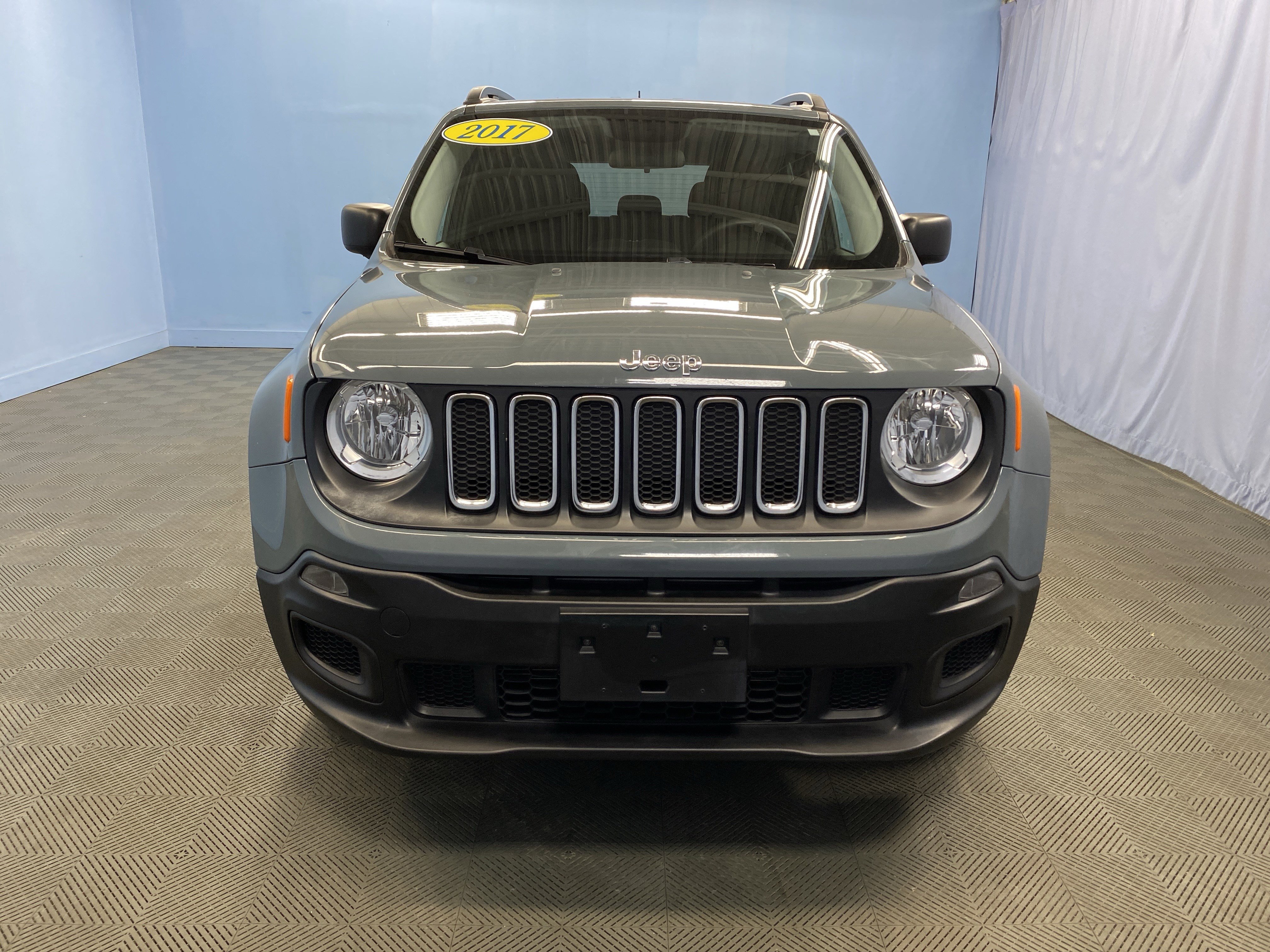 Certified 2017 Jeep Renegade Sport w/ Power & Air Group image 2