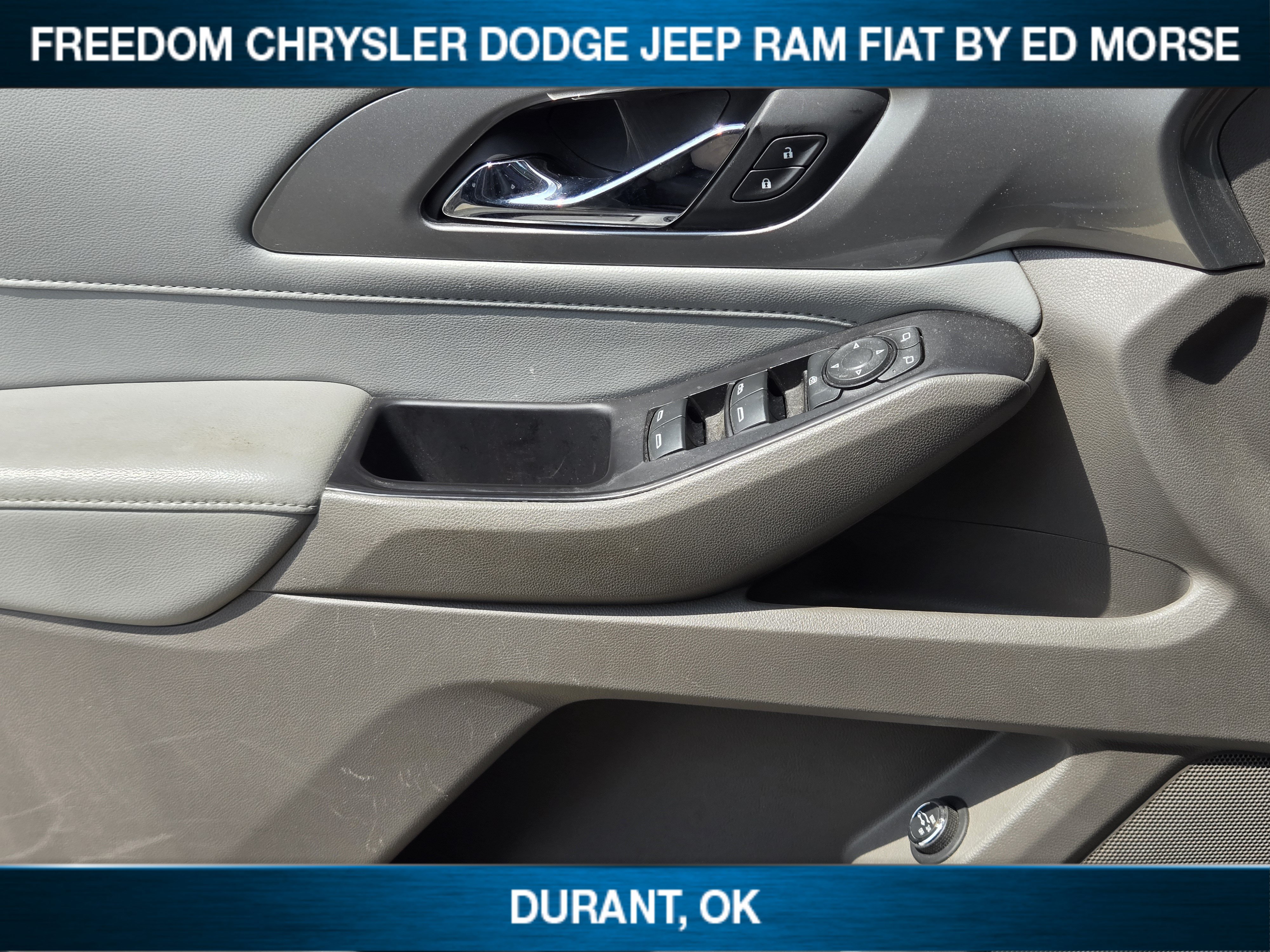 Used 2019 Chevrolet Traverse LT w/ LPO, Floor Liner Package FWD image 17