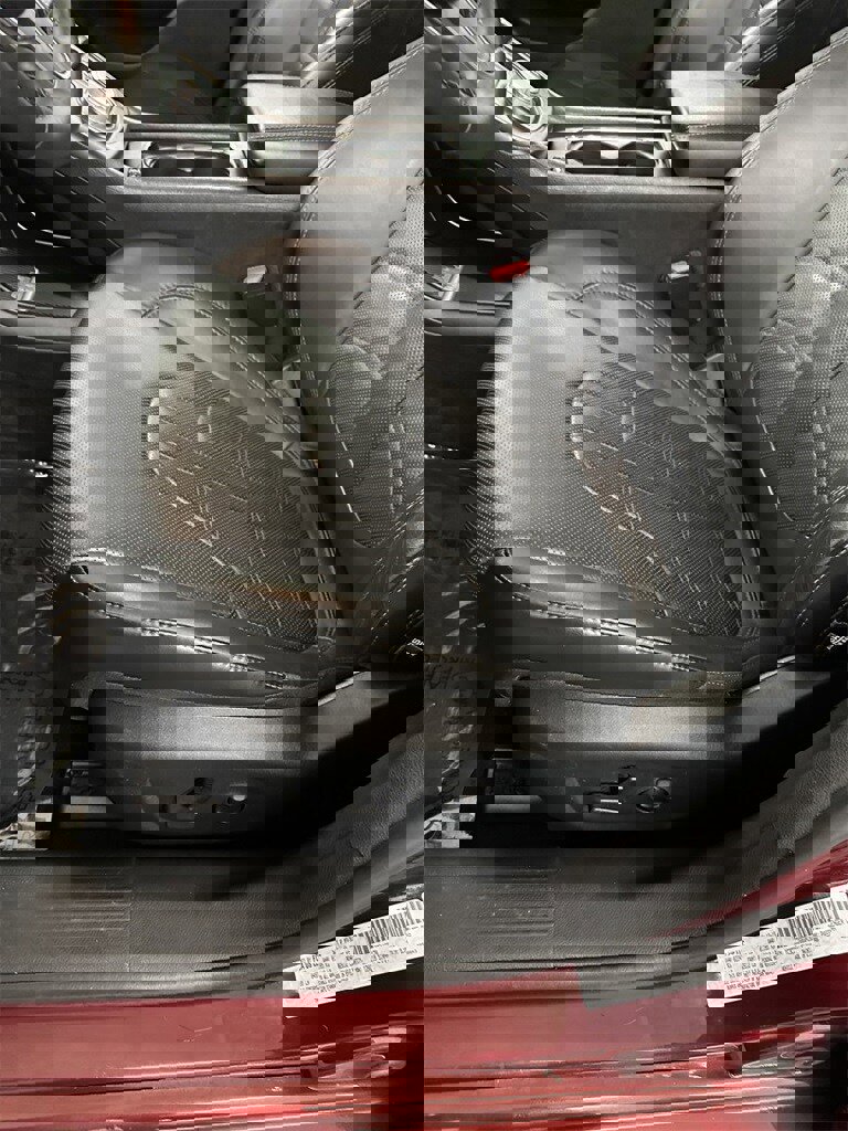 Used 2016 Chrysler 200 S w/ Navigation & Sound Group I image 14