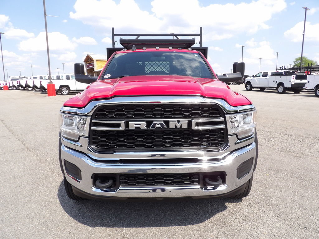 Used 2021 RAM 5500 Tradesman w/ Chrome Appearance Group RWD image 12