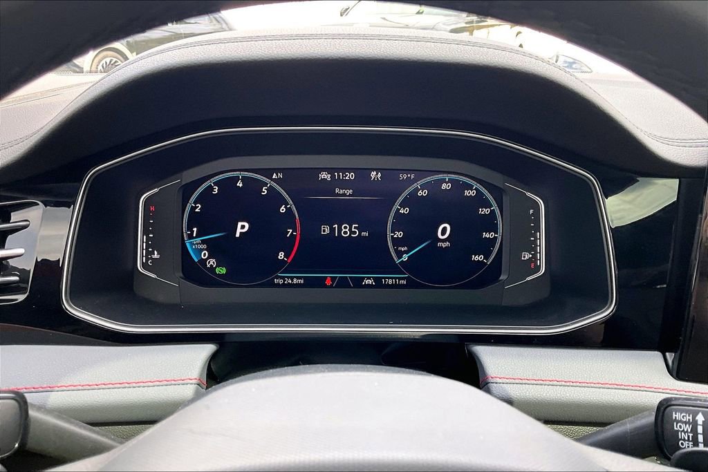 Used 2025 Volkswagen Jetta GLI Autobahn image 21