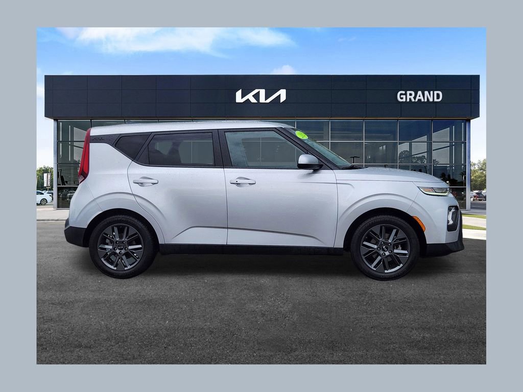 Used 2020 Kia Soul EX FWD image 1