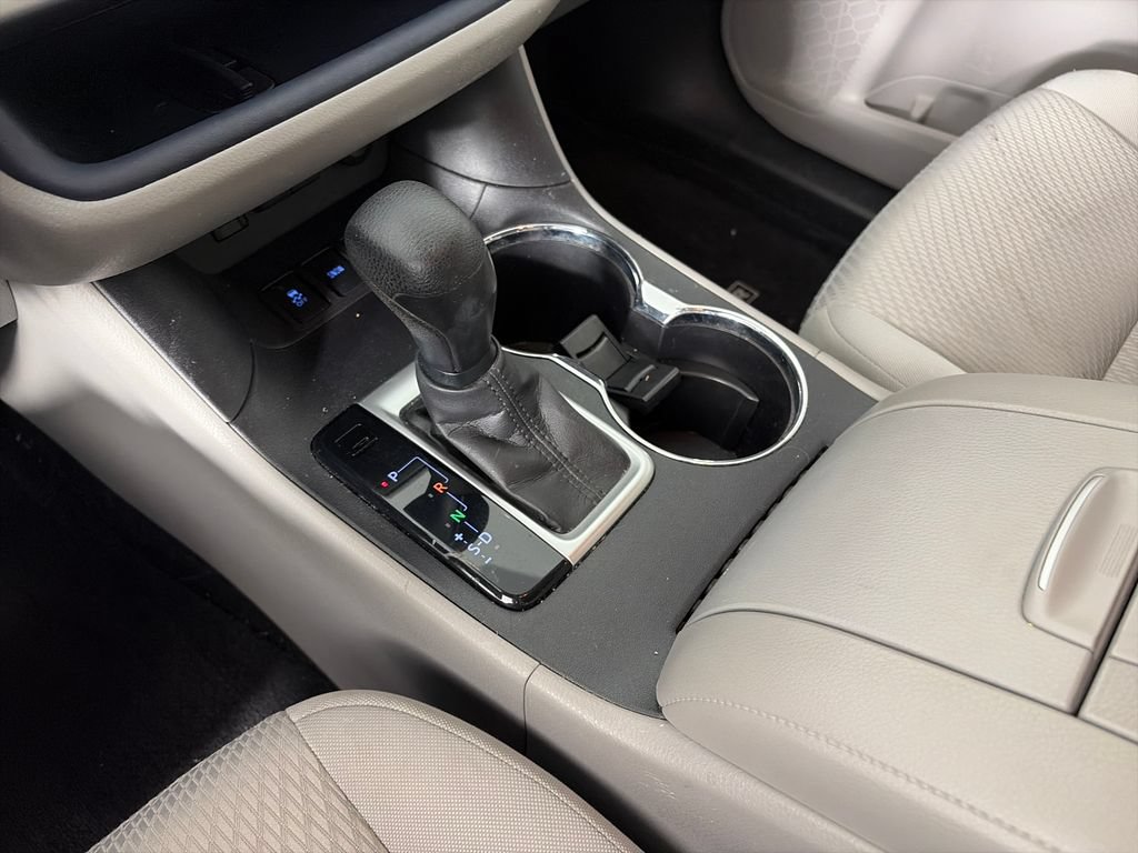 Used 2017 Toyota Highlander LE FWD image 22