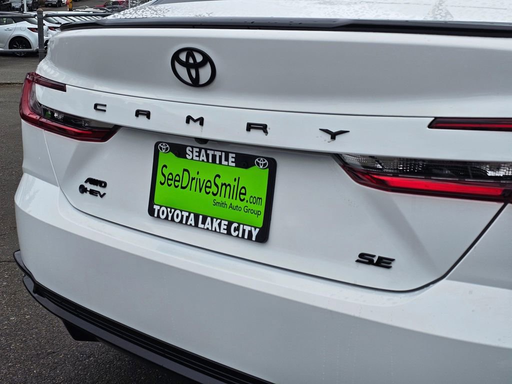 New 2026 Toyota Camry Hybrid image 13