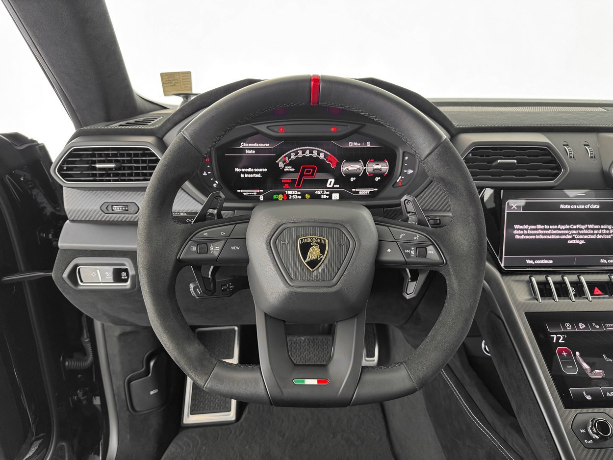Used 2024 Lamborghini Urus Performante AWD/4WD image 9
