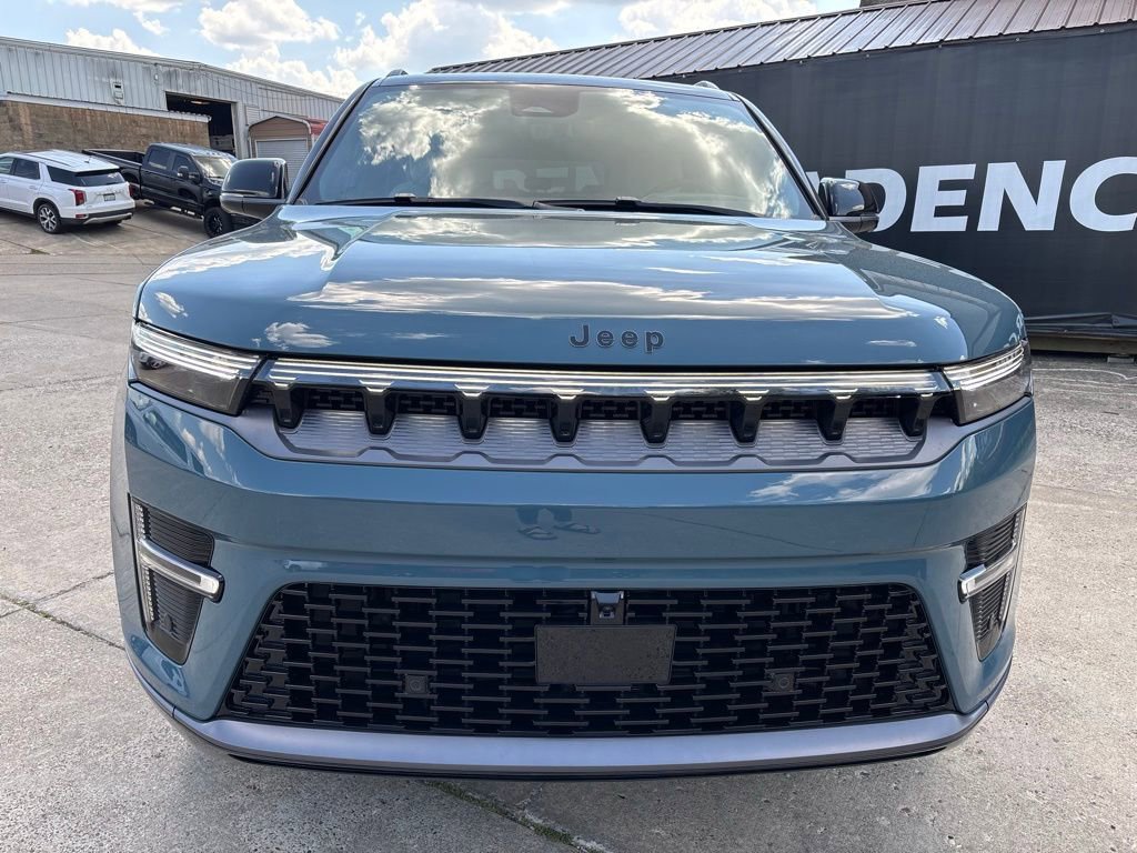 New 2026 Jeep Grand Wagoneer L Summit AWD/4WD image 2